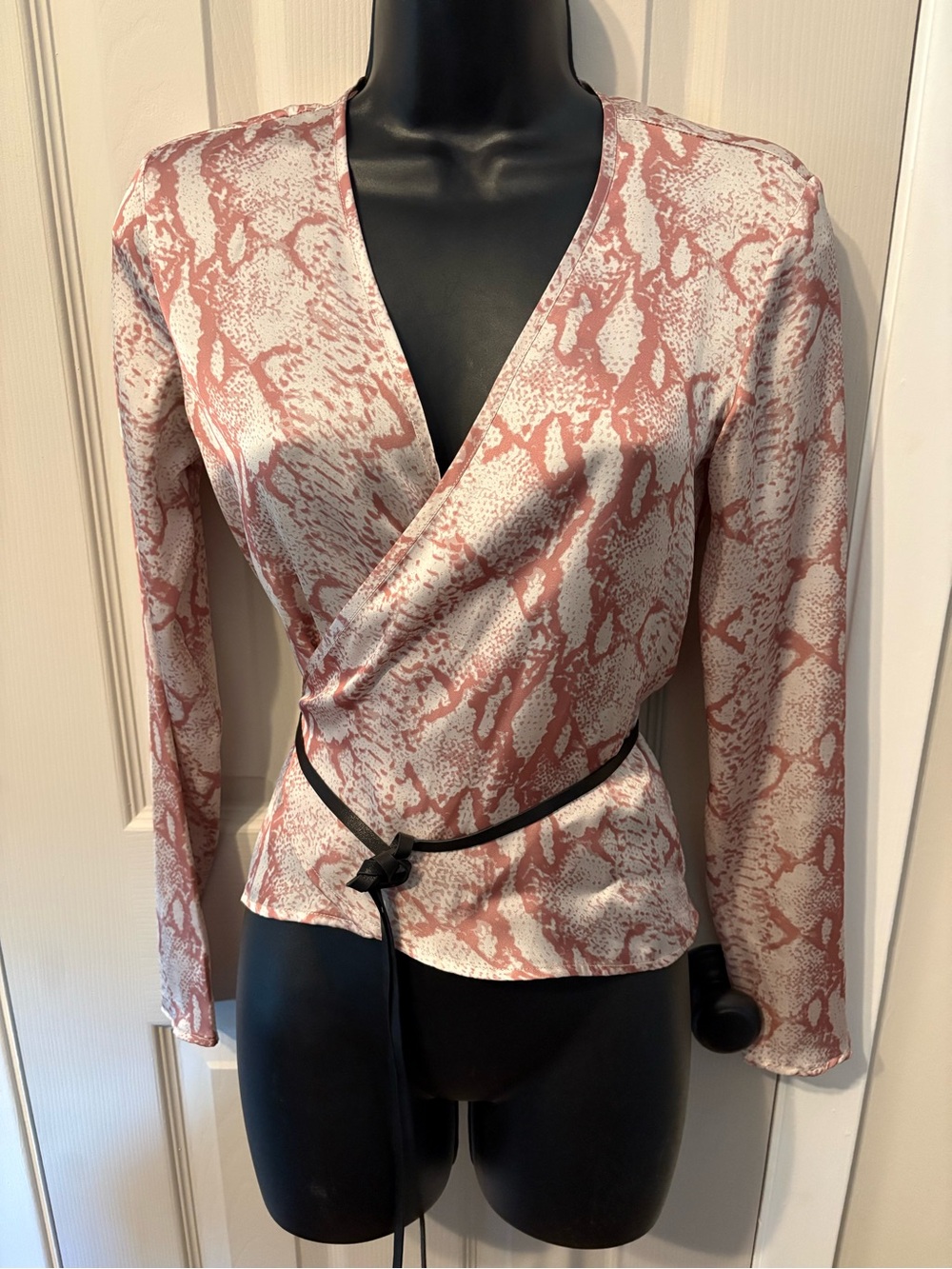 NWT / RUDSAK Selena Wrap Top Faux Snake Skin Desert Rose Pink Size P/S